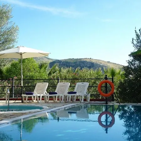 Kato Sleeps 6